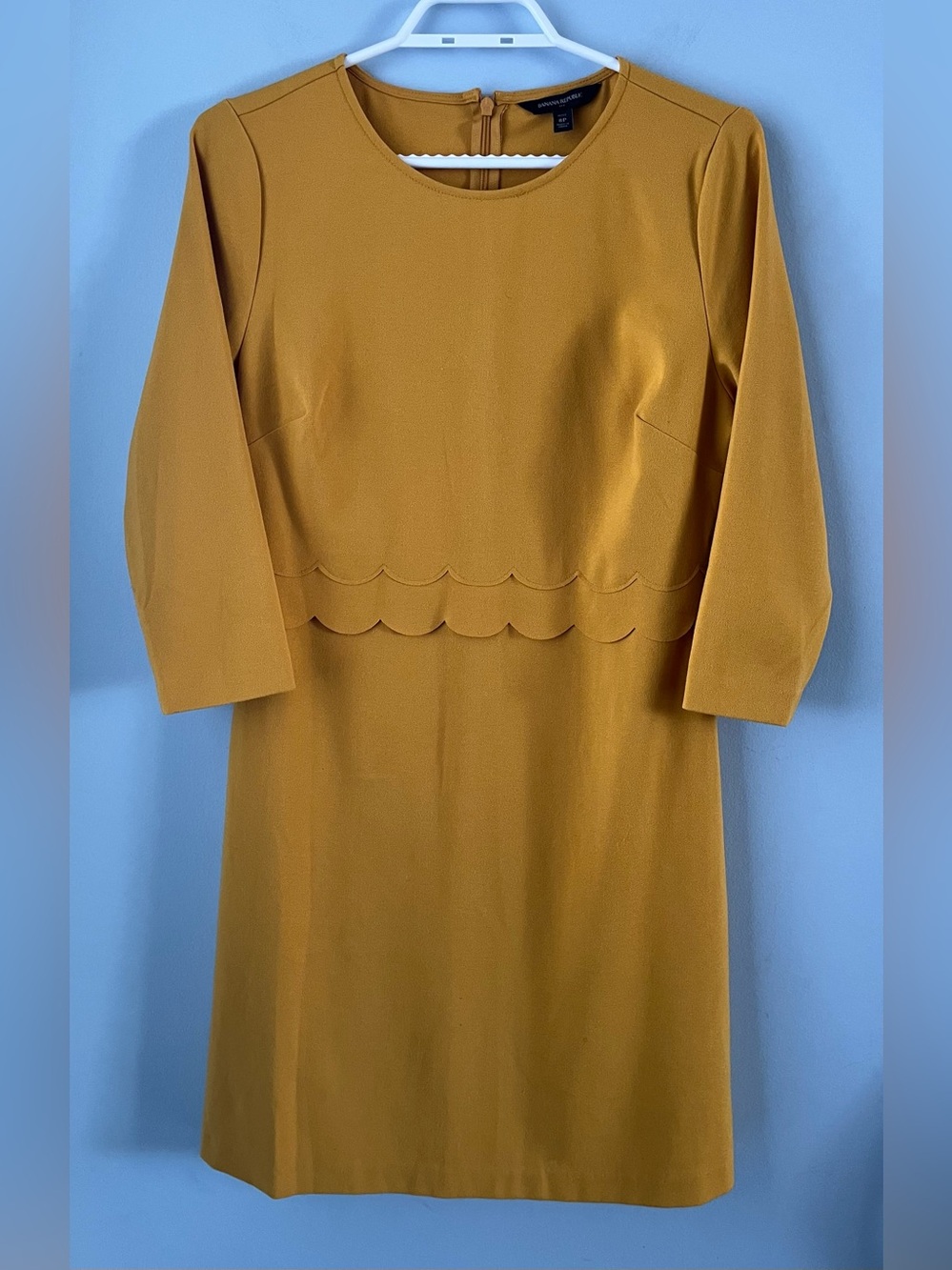 Banana Republic Mustard Yellow Scallop-Waist 3/4 Sleeve Dress Size 8P